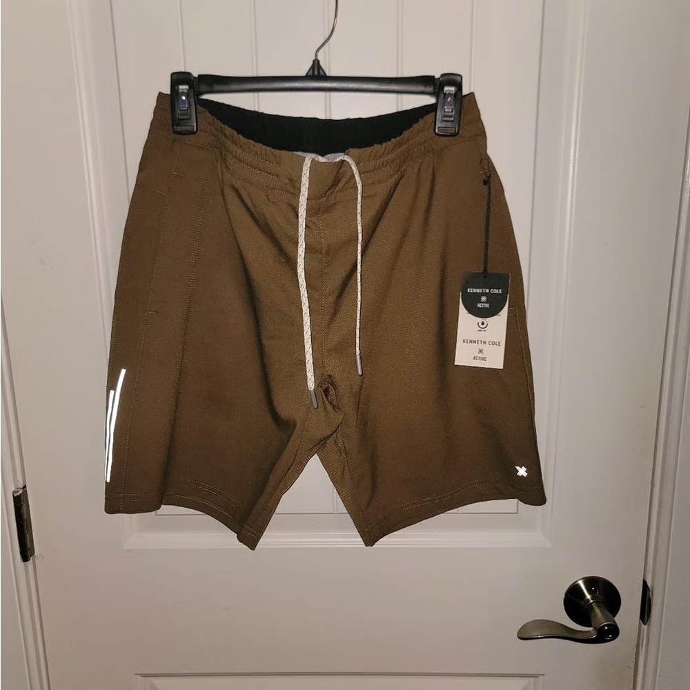 Kenneth Cole Men's Active Short with liner (L)